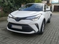 C-HR-1.8-Hybrid-01